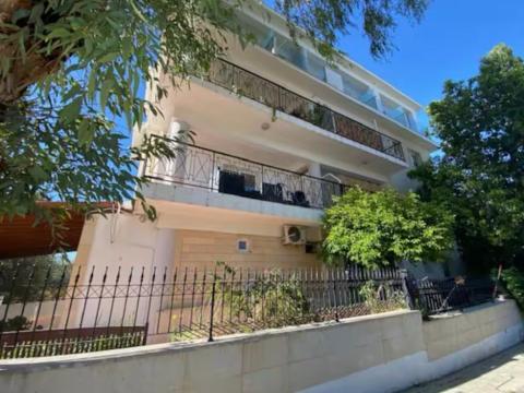 Apartment_02_outside